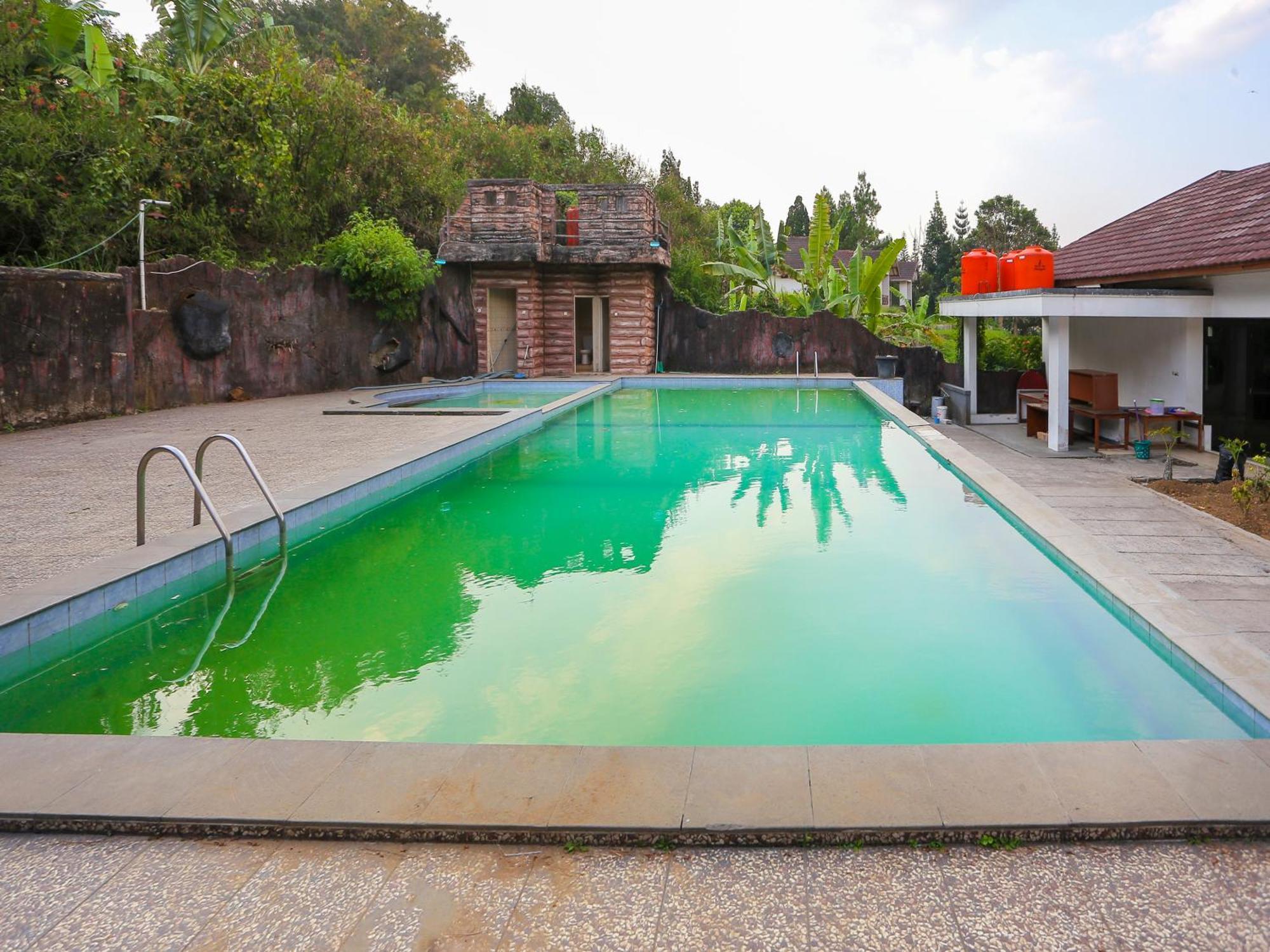 Hotel O Puncak Bogor Near Taman Safari Exterior photo