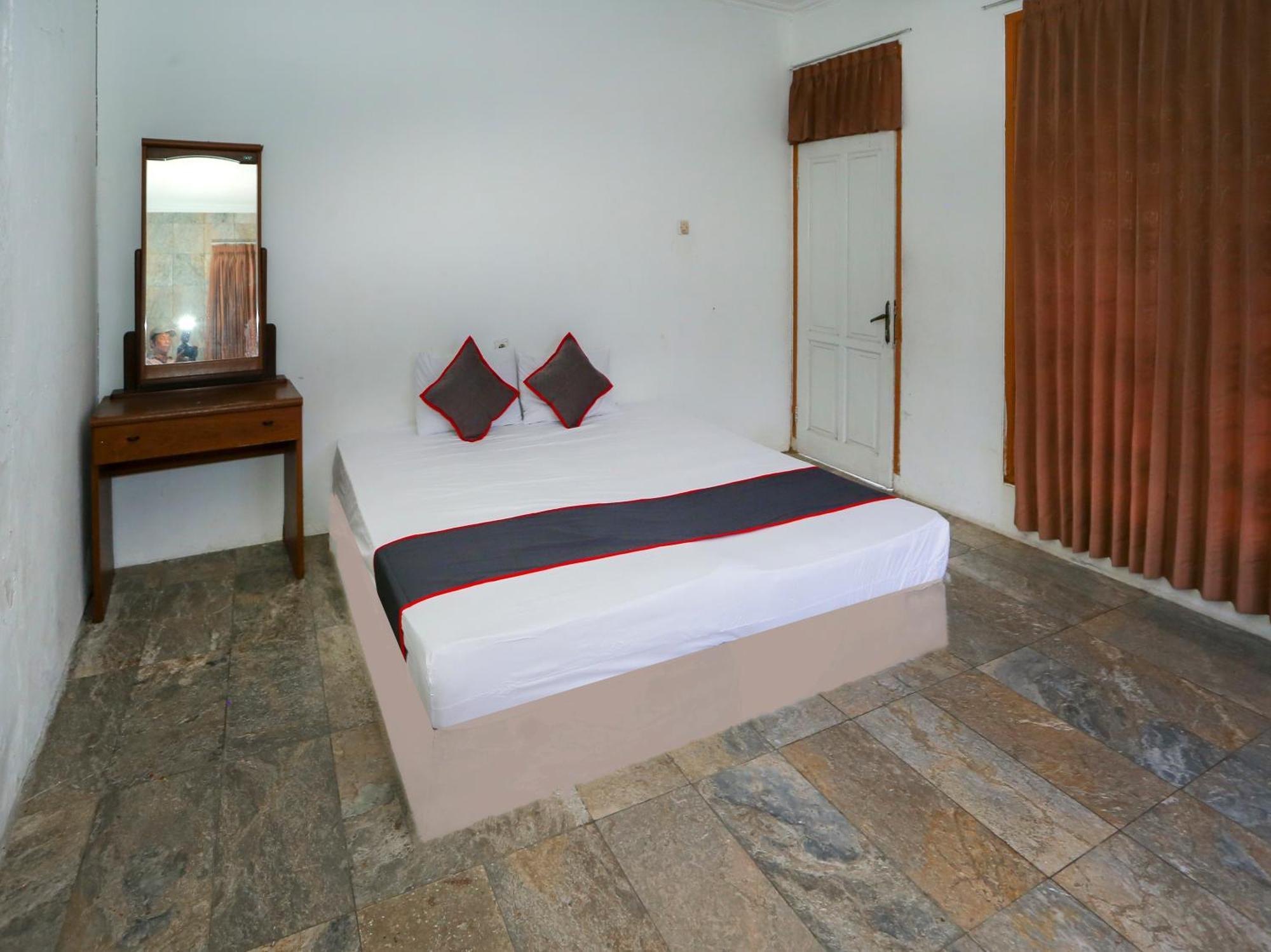 Hotel O Puncak Bogor Near Taman Safari Exterior photo